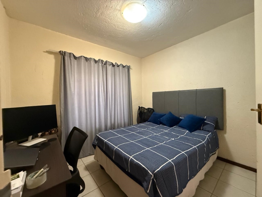 2 Bedroom Property for Sale in Rustenburg Central North West